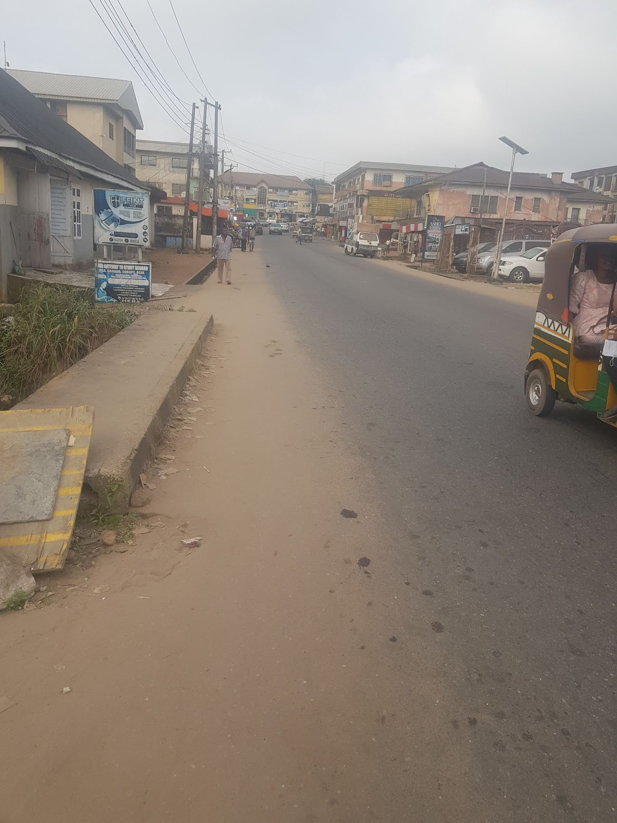 Deserted Streets in Umuahia on a Monday